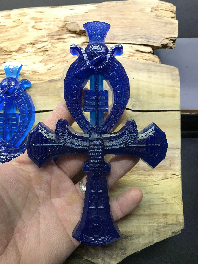 Croix d'Ankh avec lapis-lazuli