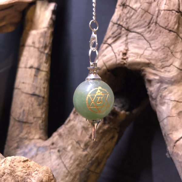 Pendule/ aventurine verte/ symbole du 4ème chakra ' Anahata '