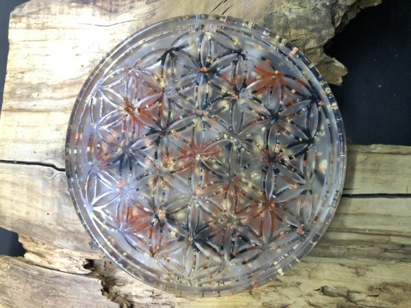 Orgonite fleur de vie 18cm avec Shungite/Jaspe rouge/Cristal de roche