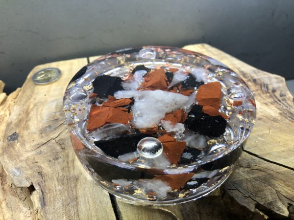 Orgonite fleur de vie 11cm avec Shungite/Jaspe rouge/Cristal de roche